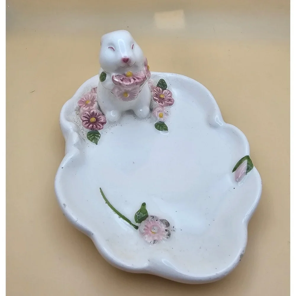 Avon Bunny Trinket Dish Ring Holder Floral Decor 1985 Easter Spring